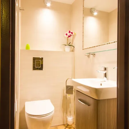 Проживание в семье Roz W Miedzygorzu *