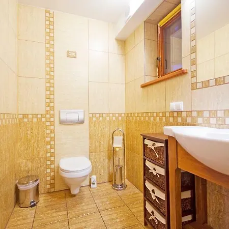 Проживание в семье Roz W Miedzygorzu Мендзыгуже